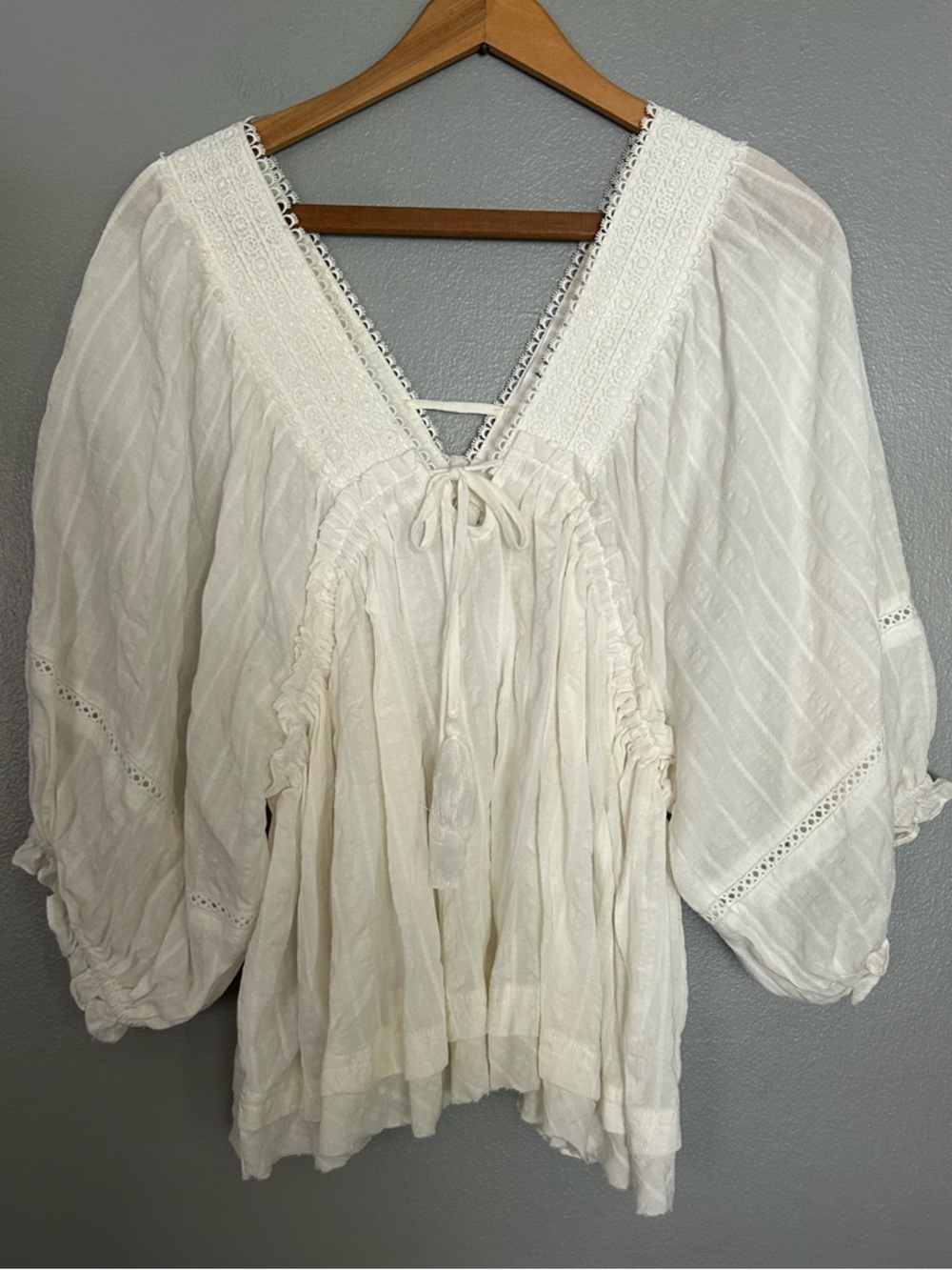 MOD On Trend Boho Lace-Trim V-Neck Peasant Top Cream Tassels Women’s Small